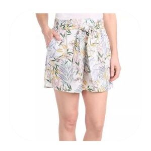 NWT Dalia M Tie Belt Linen Blend shorts